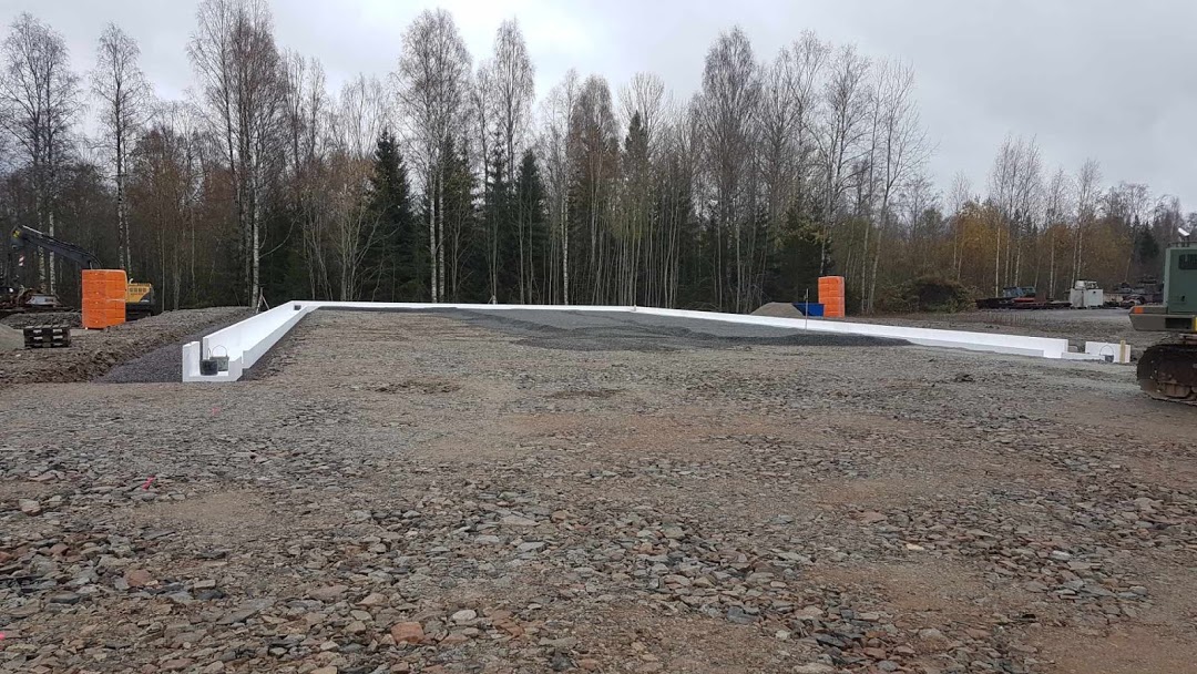 Ställer grund inför armering och gjutning, Betonggården Ludvika.